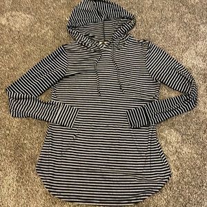 Modern Lux, womens long sleeve hooded shirt.Super comfortable, stretch material.